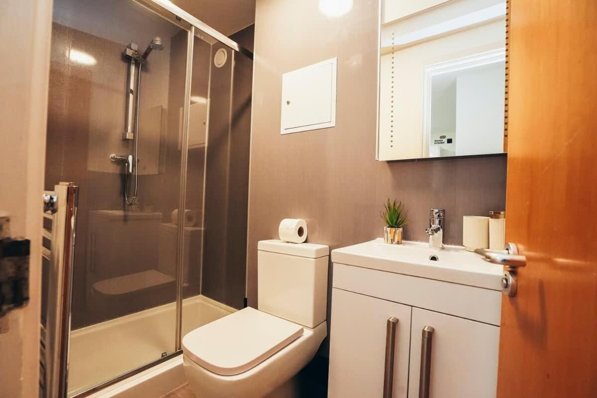 2Br City Centre Apt, Self Check In, Wifi, By Derbnb Sheffield Exterior photo
