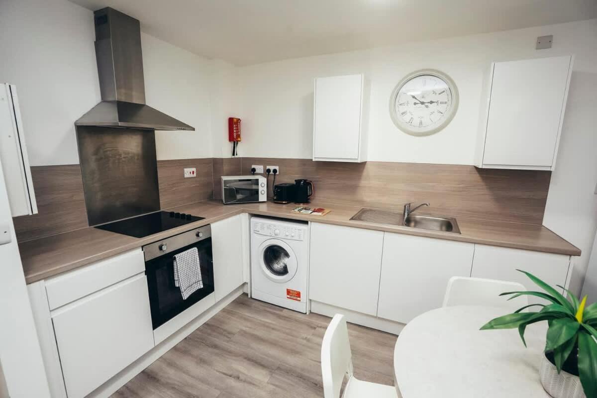 2Br City Centre Apt, Self Check In, Wifi, By Derbnb Sheffield Exterior photo